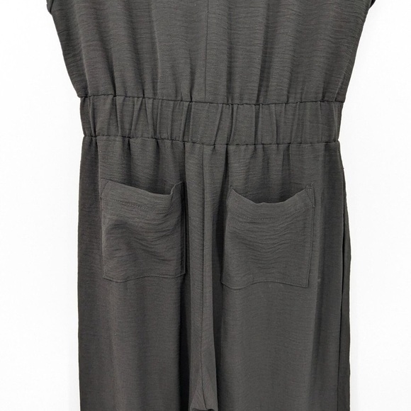 NWOT Calvin Klein Classic Black Jumpsuit Wide Leg Front Tie Elegant Size 10 - Picture 6 of 11